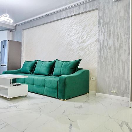 Apartamente By R S Navodari Exterior photo