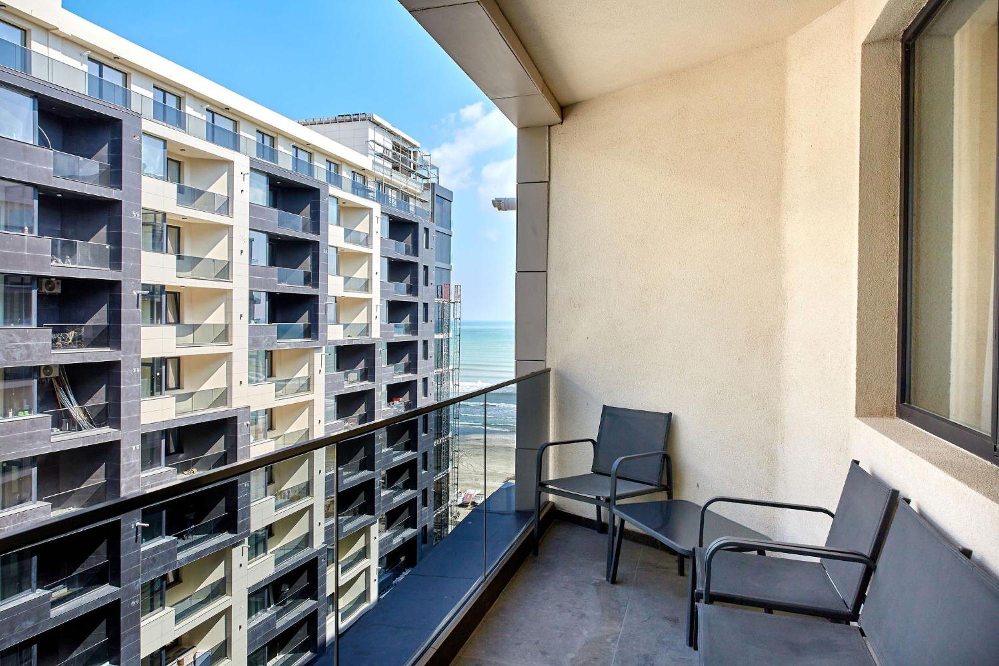 Apartamente By R S Navodari Exterior photo