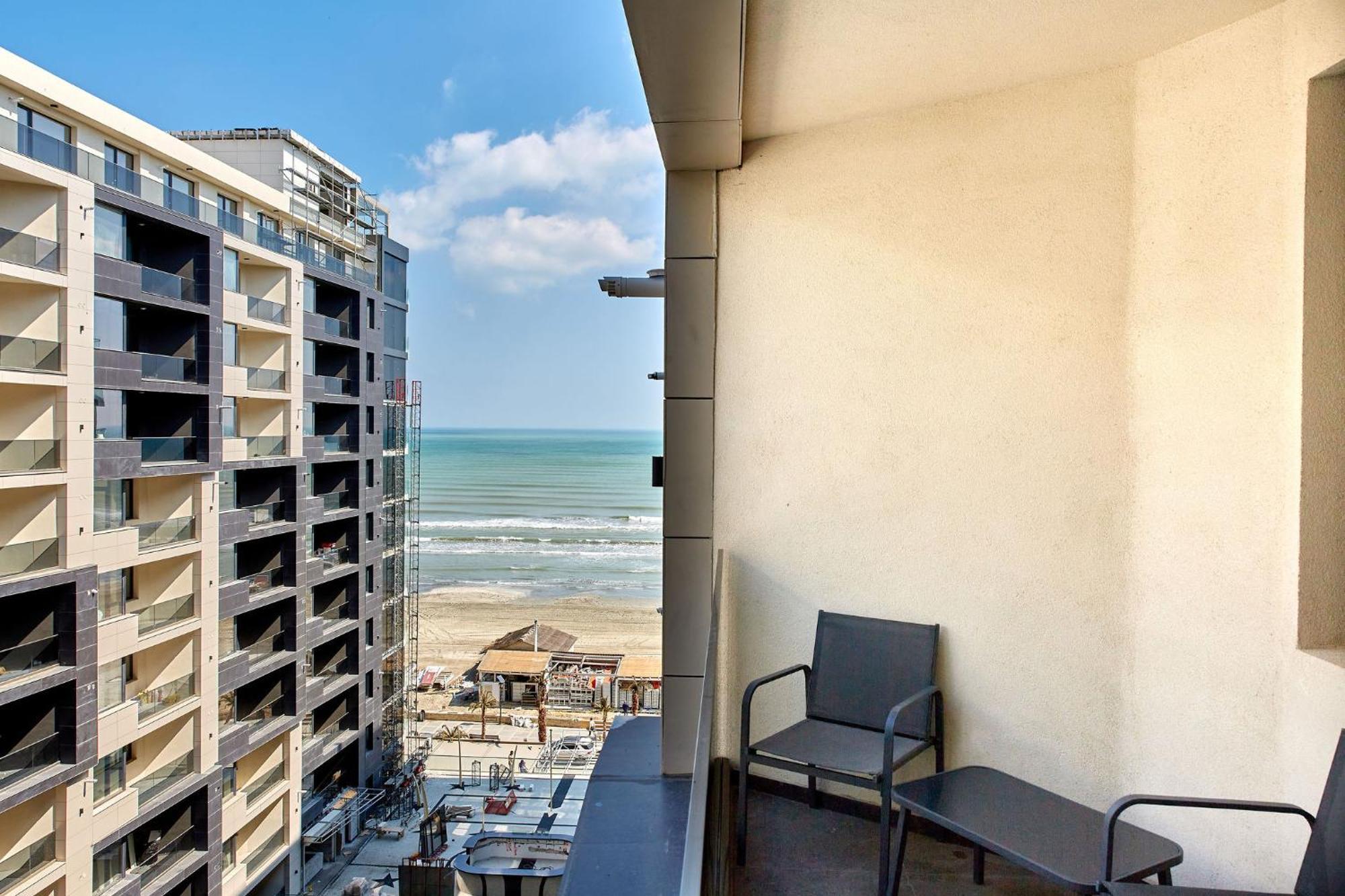 Apartamente By R S Navodari Exterior photo
