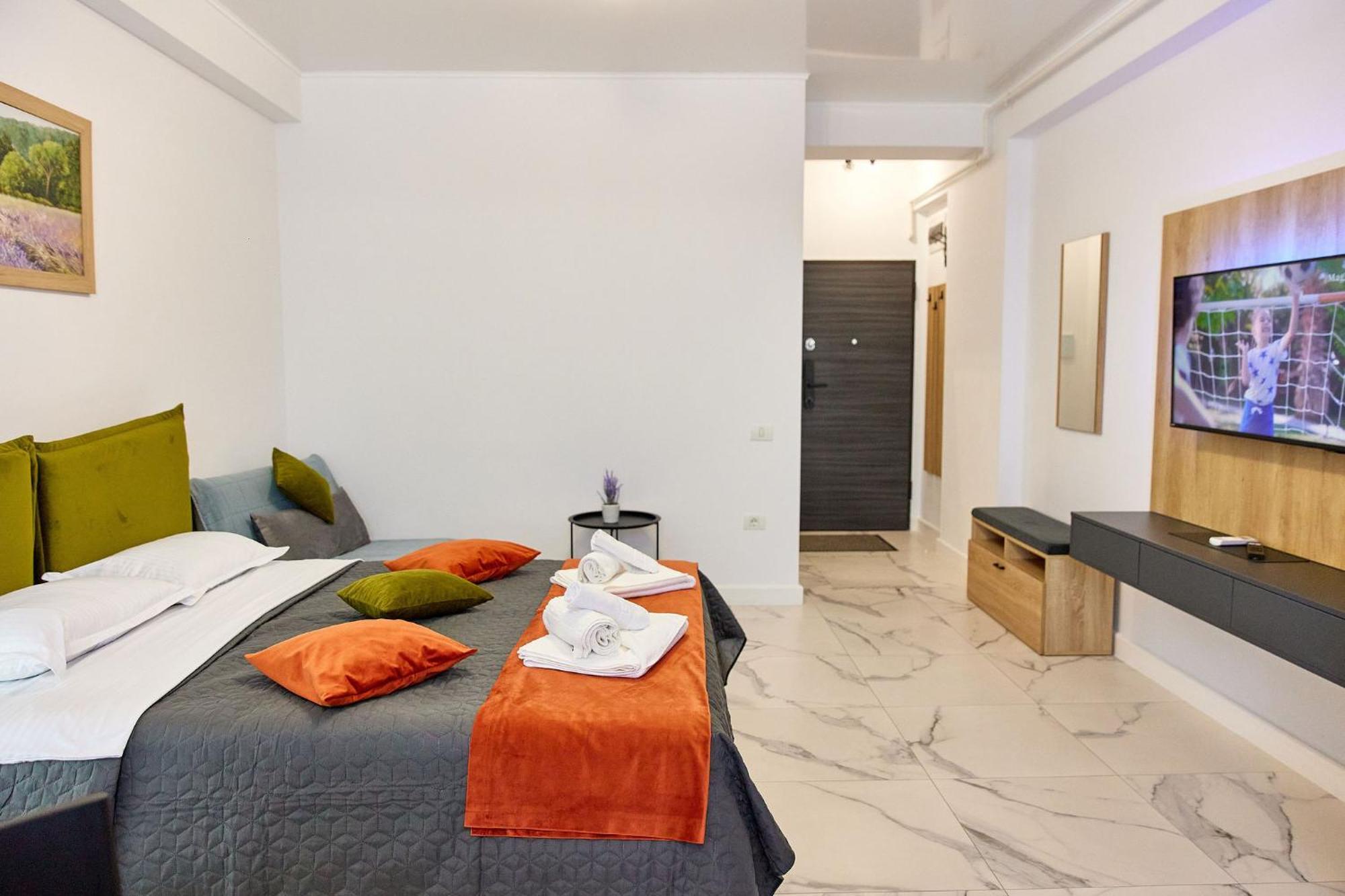 Apartamente By R S Navodari Exterior photo