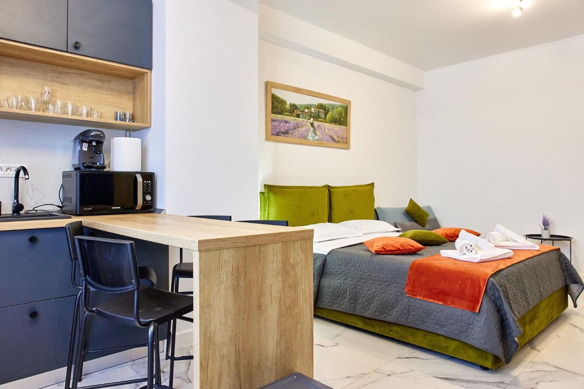 Apartamente By R S Navodari Exterior photo