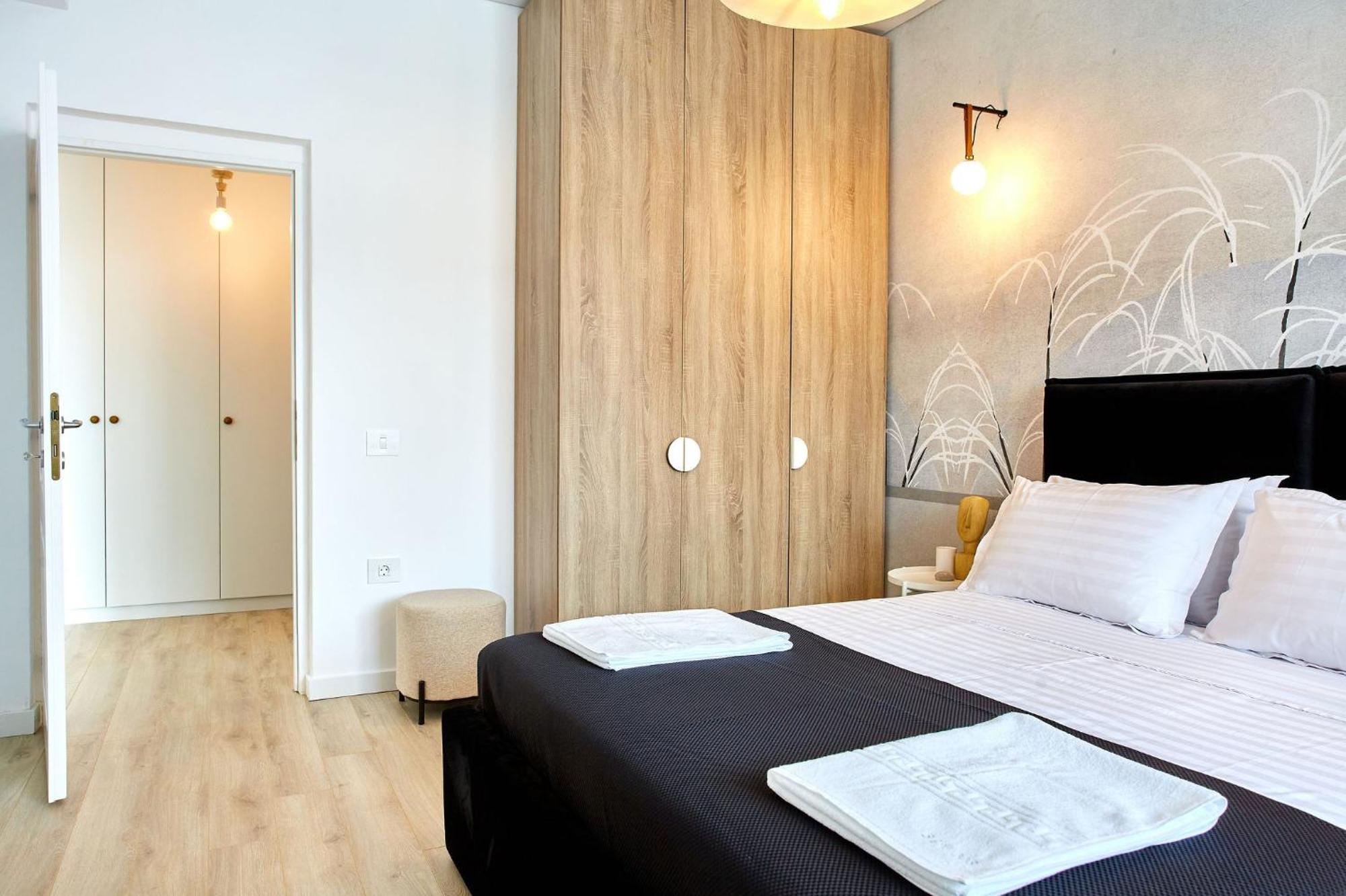 Apartamente By R S Navodari Exterior photo