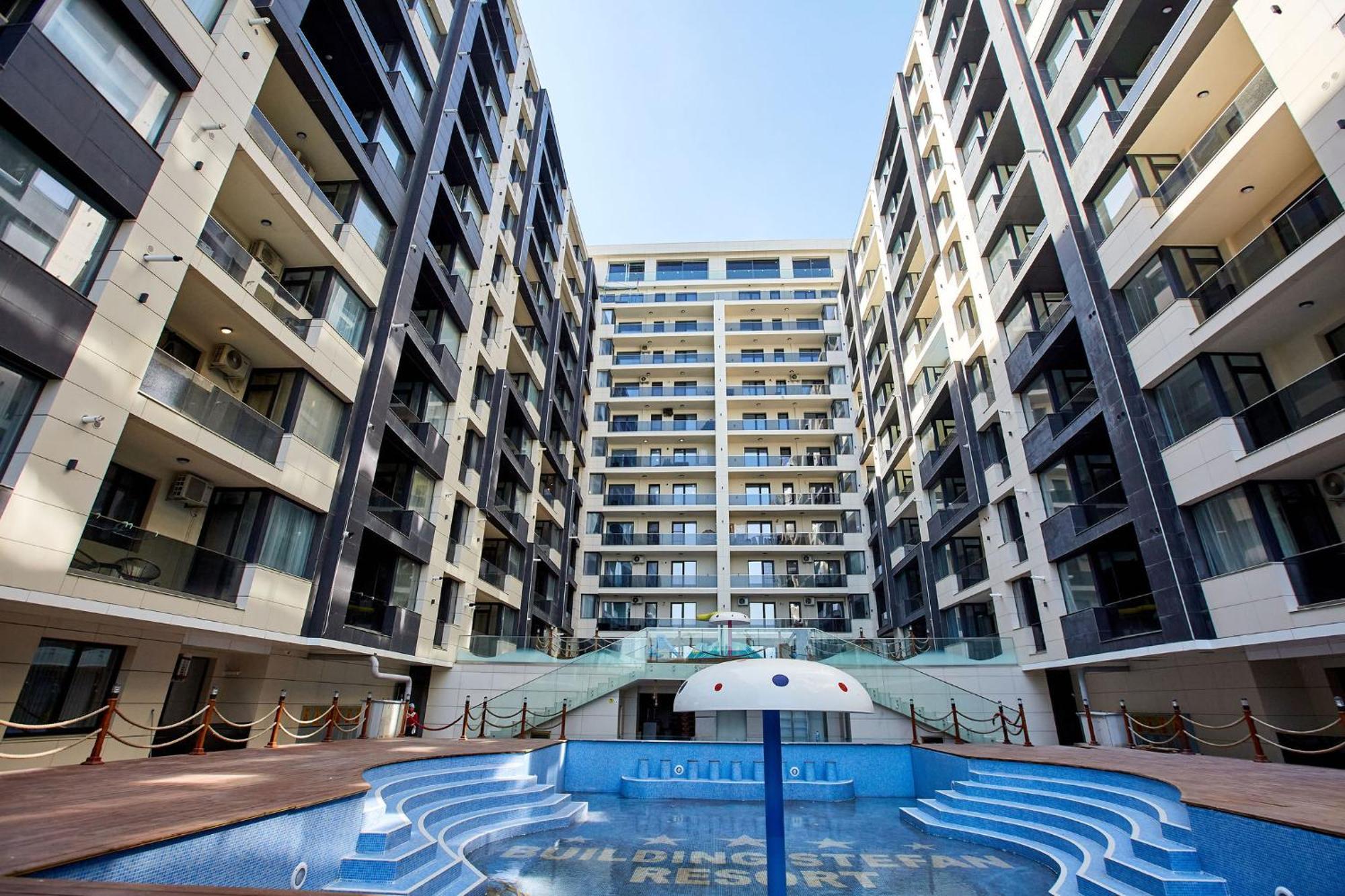 Apartamente By R S Navodari Exterior photo