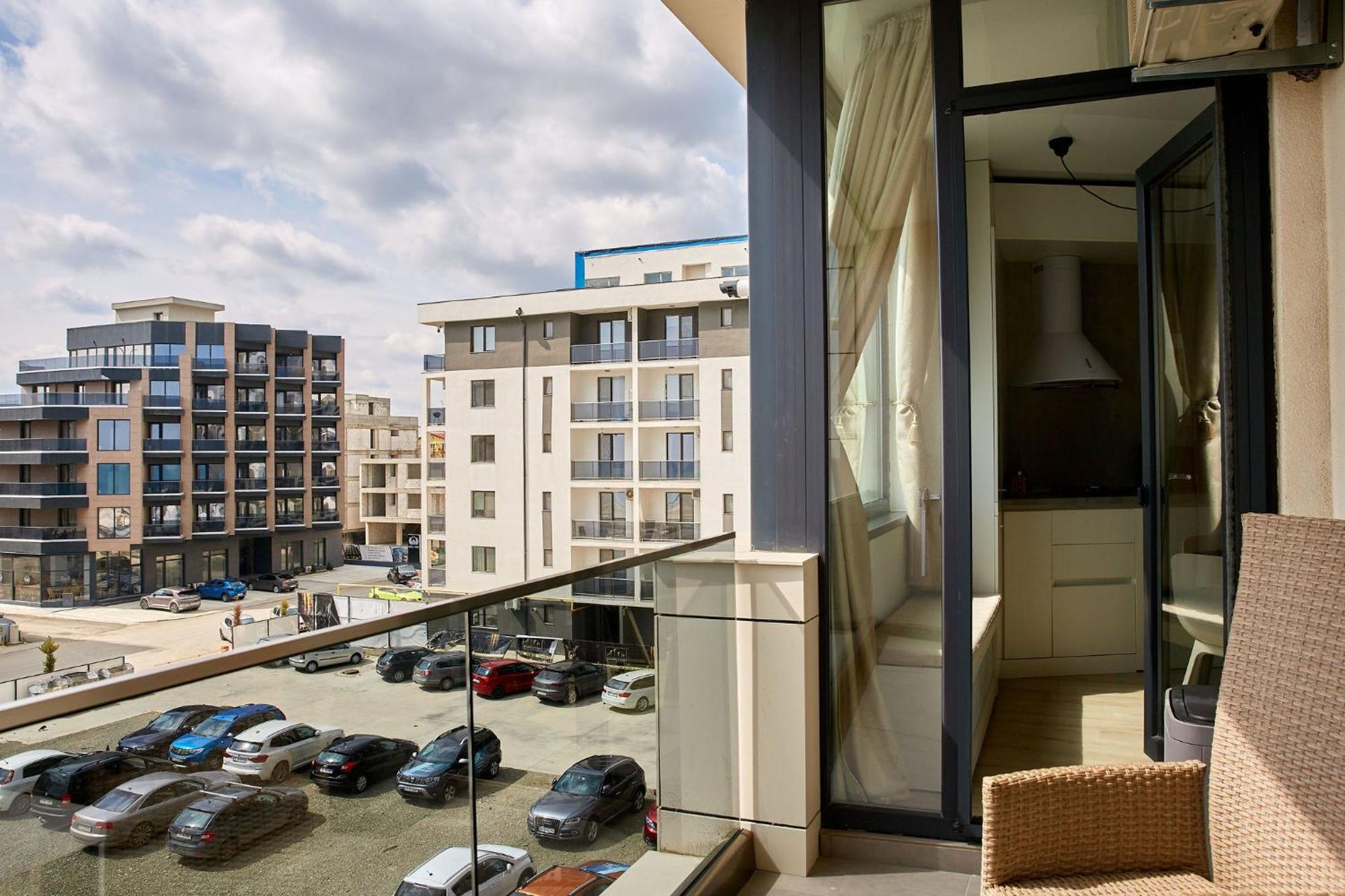 Apartamente By R S Navodari Exterior photo